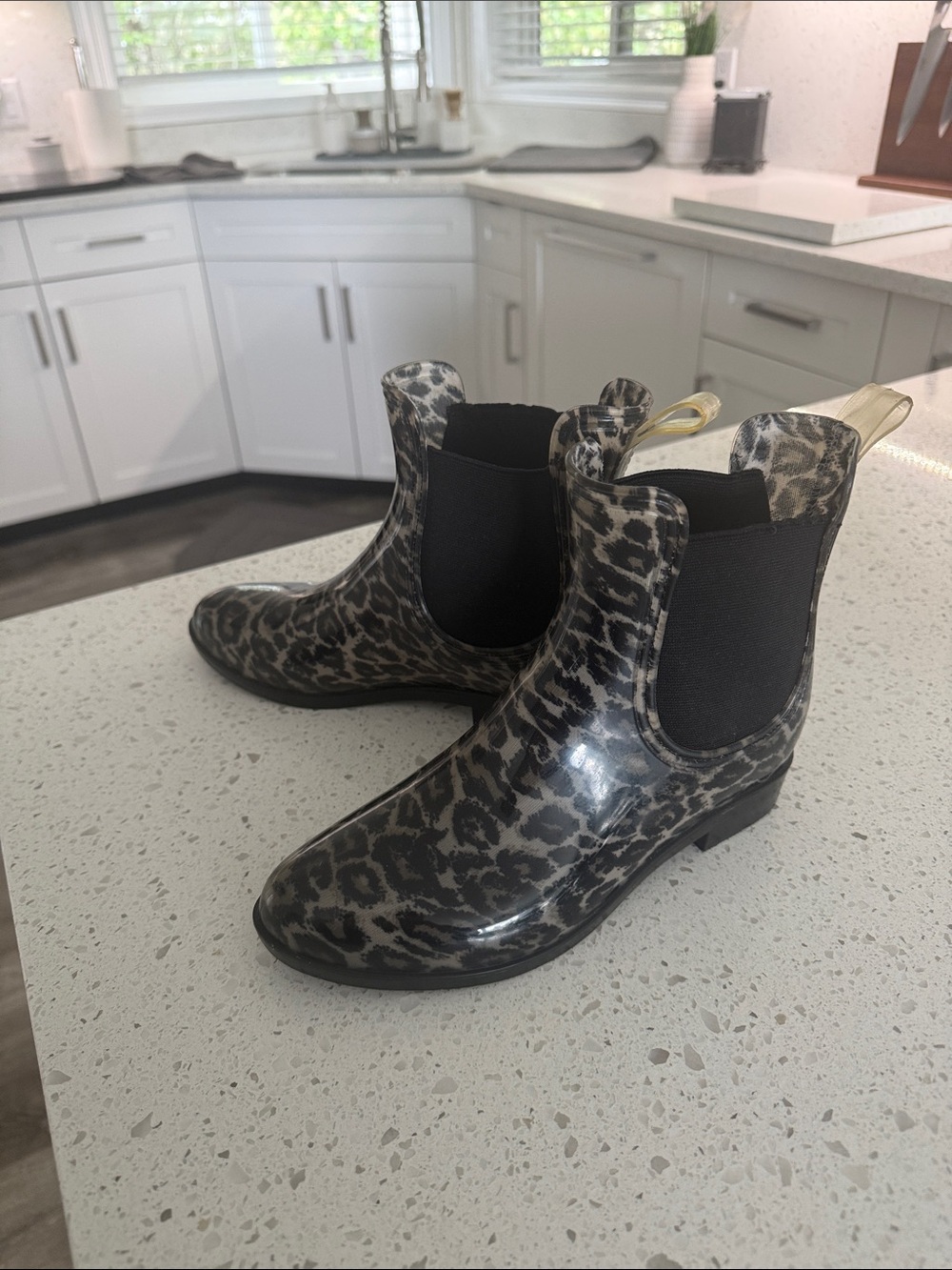 Joe Fresh Leopard-Print Chelsea Booties in Black and Gray